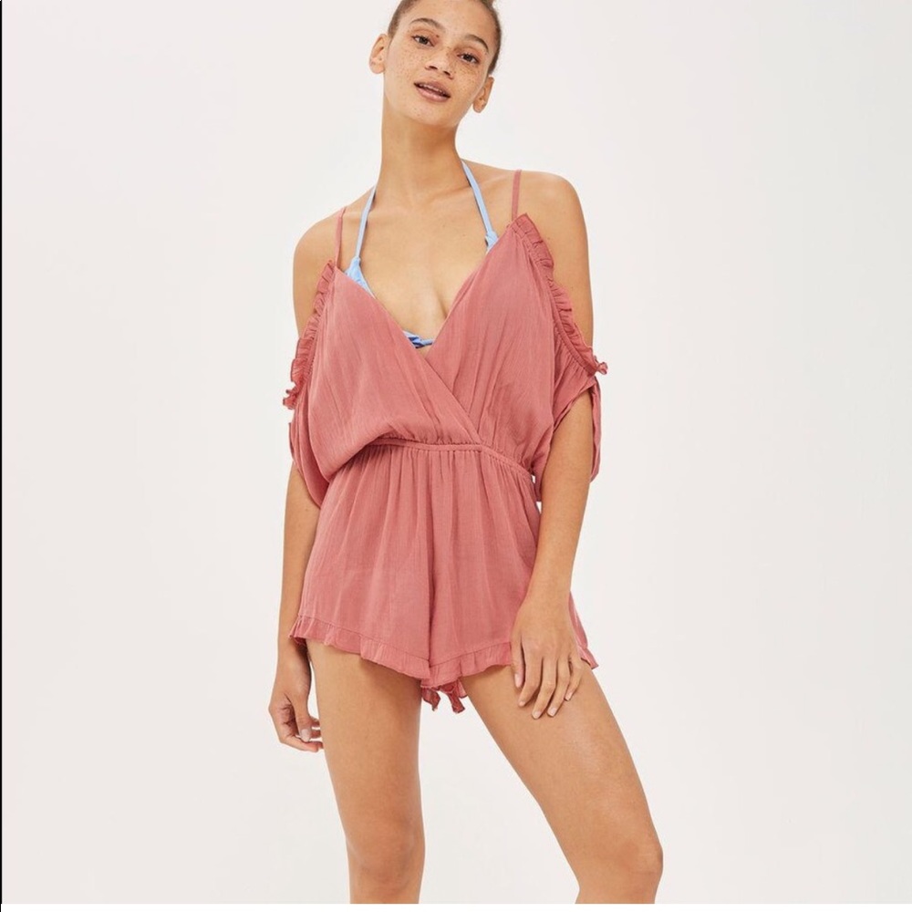 Topshop NWT blush mauve cold shoulder ruffle romper